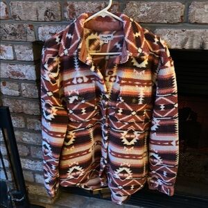 Women’s Prissy Jane Aztec‎ Patterned Sherpa Jacket/ Shacket with pockets Size M